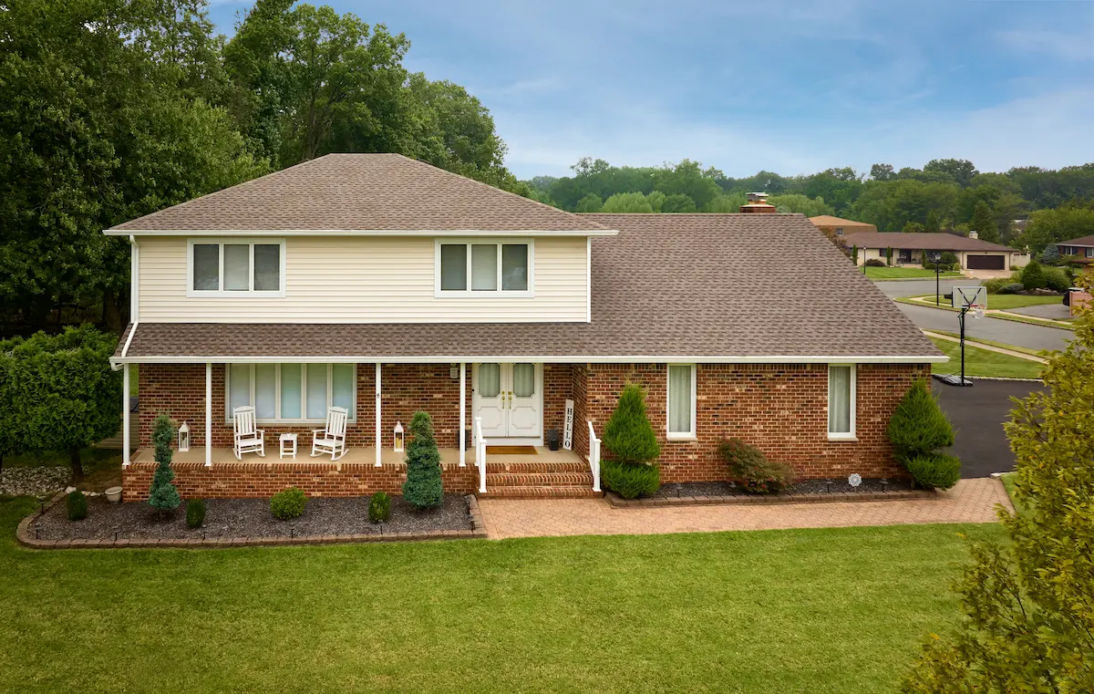 GAF Timberline HDZ Mission Brown installed on a Utah home